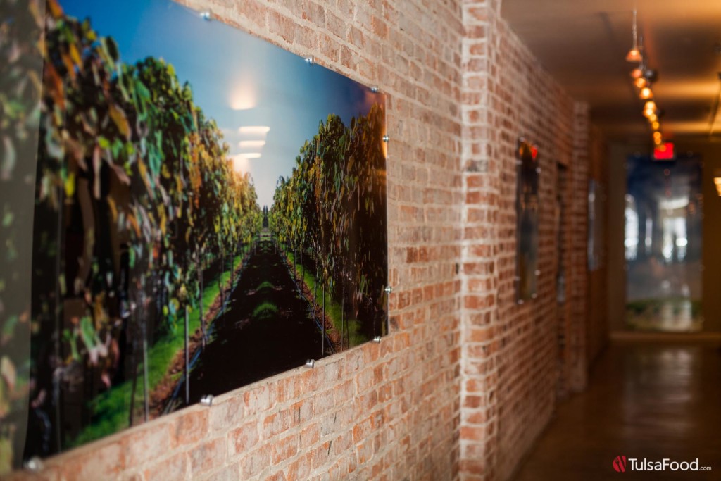 Tulsa Deco Offers GarthThemed Wine Dinner Tulsa Food